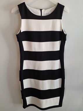 Calvin Klein Black & White Striped Sheath Dress Lined Back Zipoer Size 8